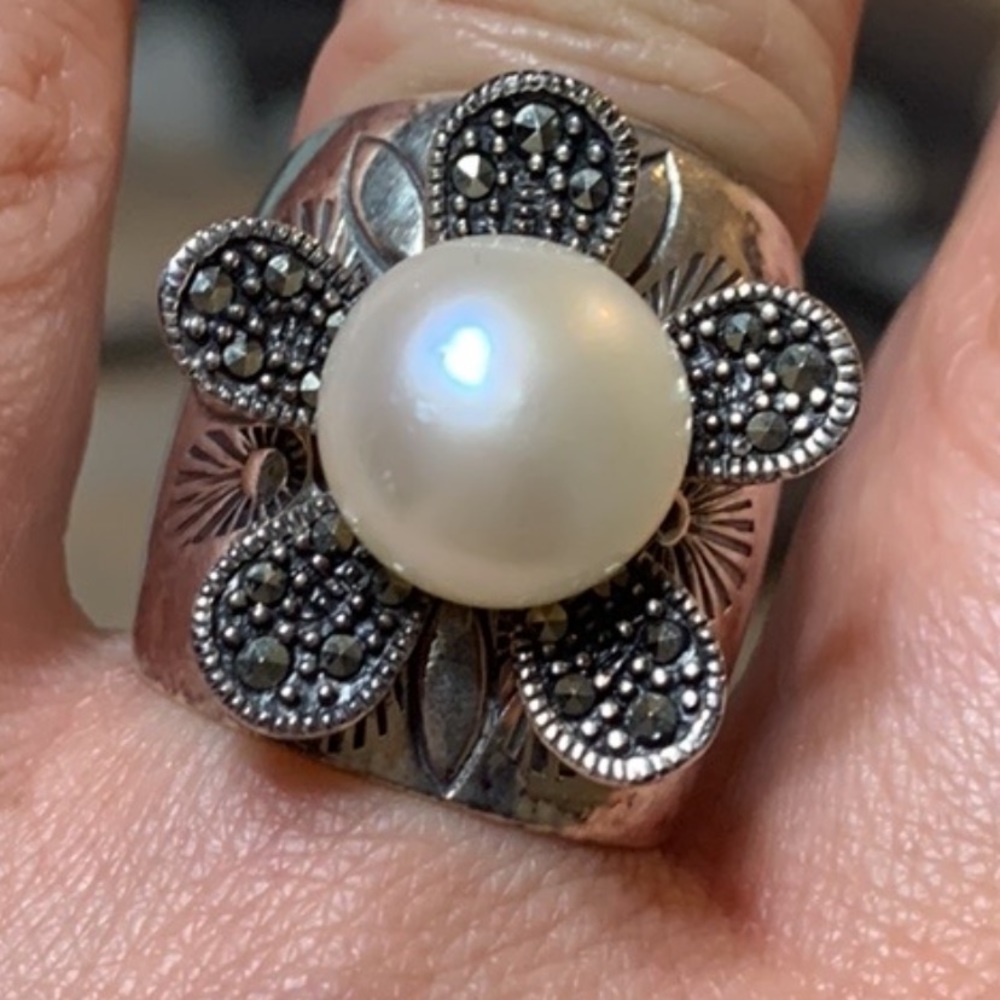 COPY - 925 Sterling silver Pearl & Marcasite Ring.